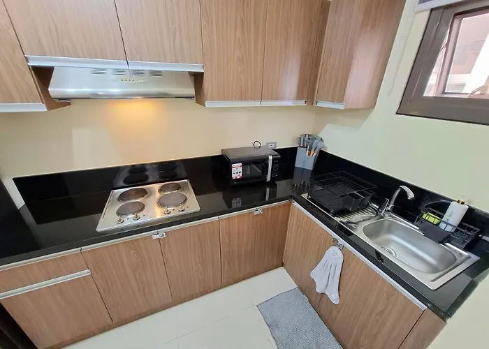 Mansion 3br Balcony -100sqm -freeparking -pet -moa Manila
