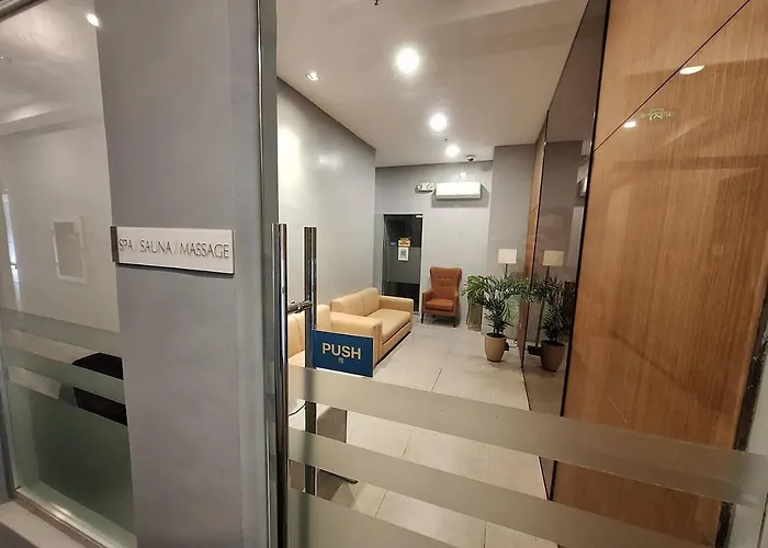 Mansion 3br Balcony -100sqm -freeparking -pet -moa Apartment Manila