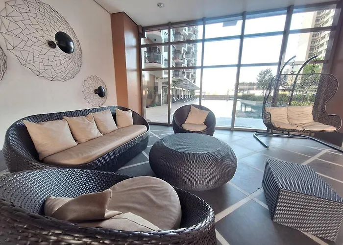 Mansion 3br Balcony -100sqm -freeparking -pet -moa Apartment